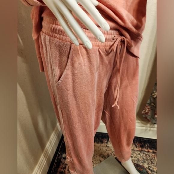 Chaser Reverse Panel Jogger NWT Size Medium - Picture 3 of 8